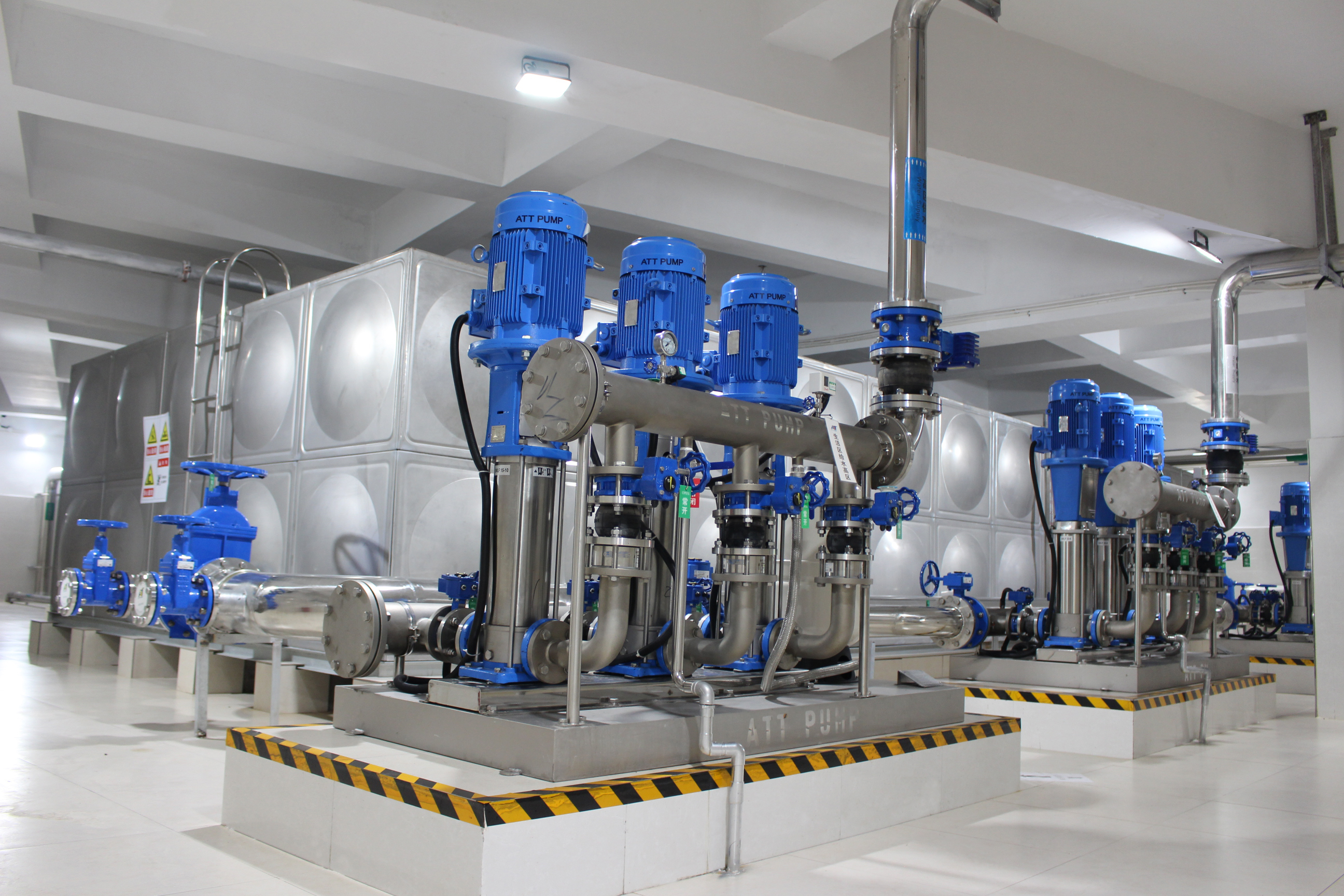 揭秘“城市水立方”——埃梯梯二次供水设备的革新之路